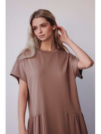 Šaty Tova Bolero béžové s jemným řasením 