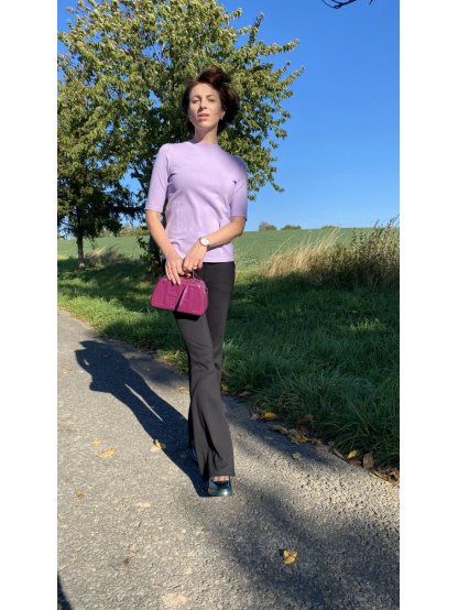 Svetr Kyra Flynn fialový se stojákem a krátkým rukávem