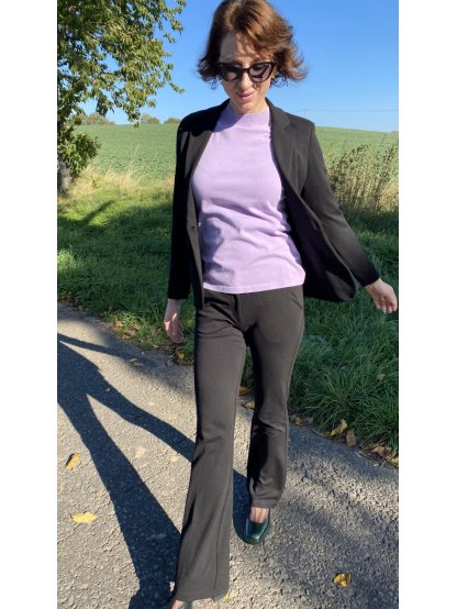 Svetr Kyra Flynn fialový se stojákem a krátkým rukávem