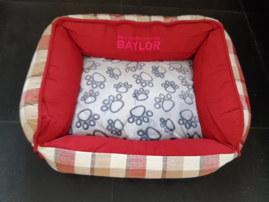 Pelíšek pro psy Baylor červený, 65x52x17cm BA-02