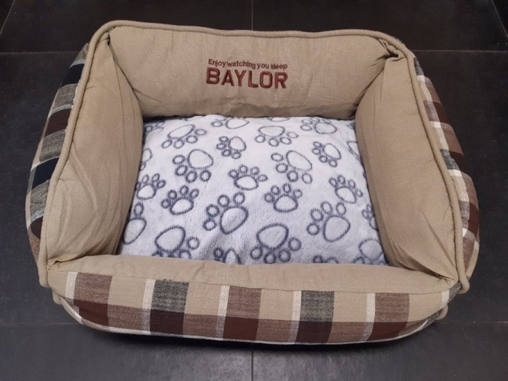 Pelíšek pro psy Baylor hnědý, 65x52x17cm BA-03