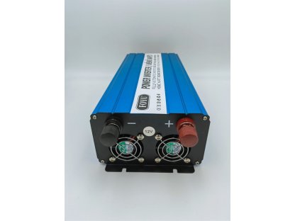 Měnič napětí DC/AC 12V / 230V, 4000W - modifikovaný