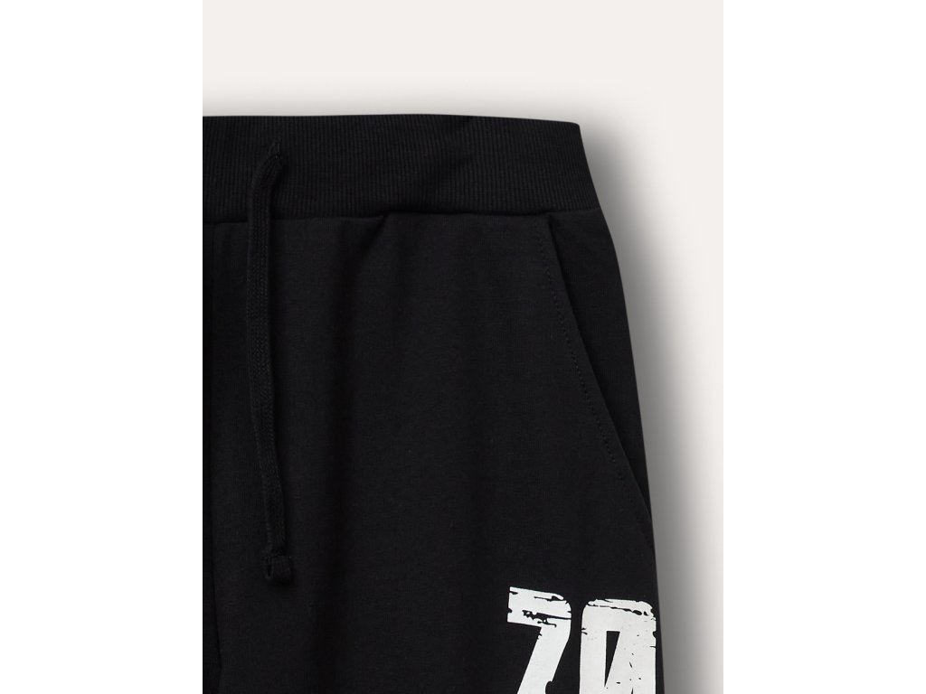 Chlapecké tepláky 20X? - černá