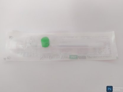 Intravenózní katetr s křidélky a portem G 18 1,3 x 32 mm zelený 2