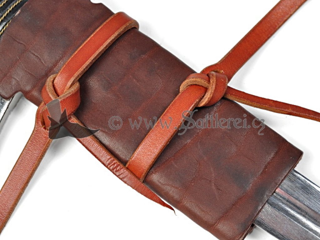 Short scabbards with belt
