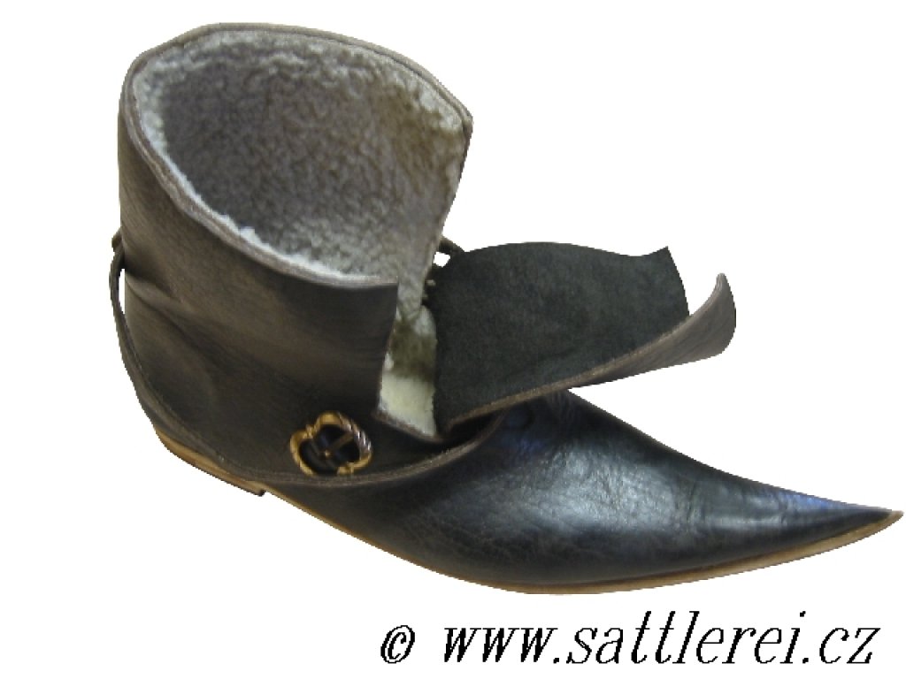 Mittelalterliche Schuhe mit Fell