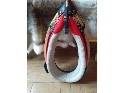 Horse-collar, type Tyrol