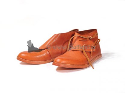 frühen Mittelalterliche Schuhe