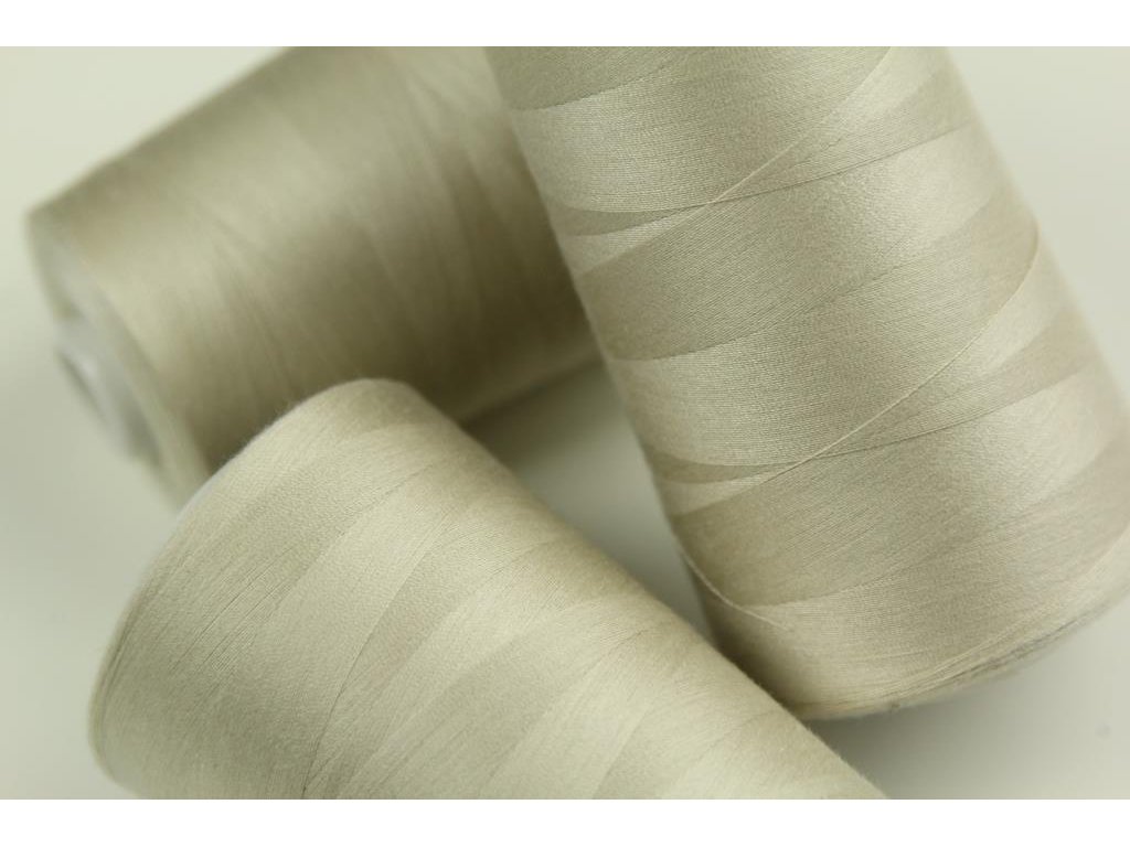 Polyesterové nitě 5000 yardů - 130607 světlá taupe