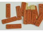 Cedulka/nášivka Handmade - hnědá