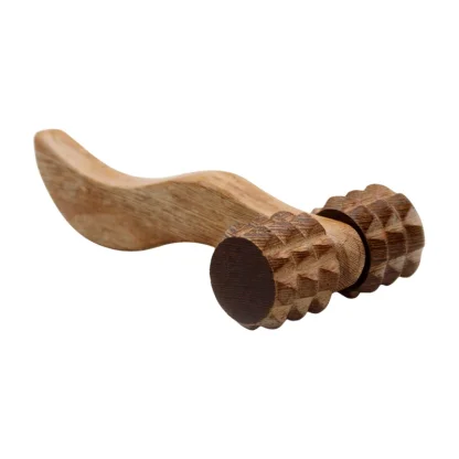 Dřevěný masážní váleček ŽEBROVANÝ 19 cm