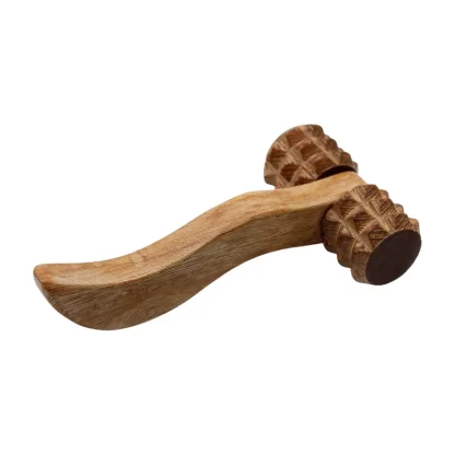 Dřevěný masážní váleček ŽEBROVANÝ 19 cm