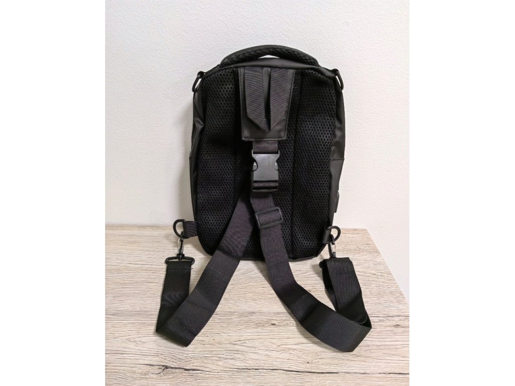 Pánská crossbody taška přes rameno / batoh s USB portem 3056