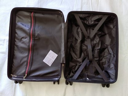Cestovní palubní kufr, černý