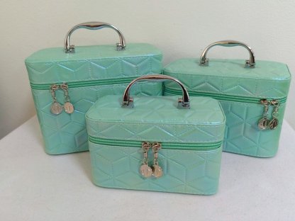 Kosmetický kufřík prošívaný - set 3 kusů, zelený s duhovým odleskem