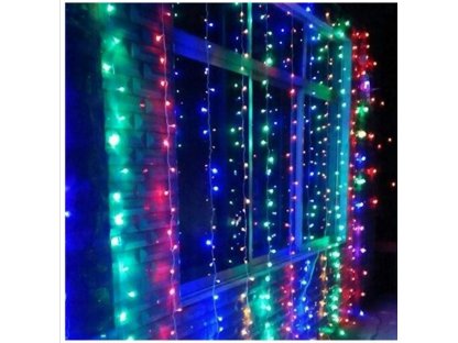Vnitřní vánoční LED závěs - 105diod