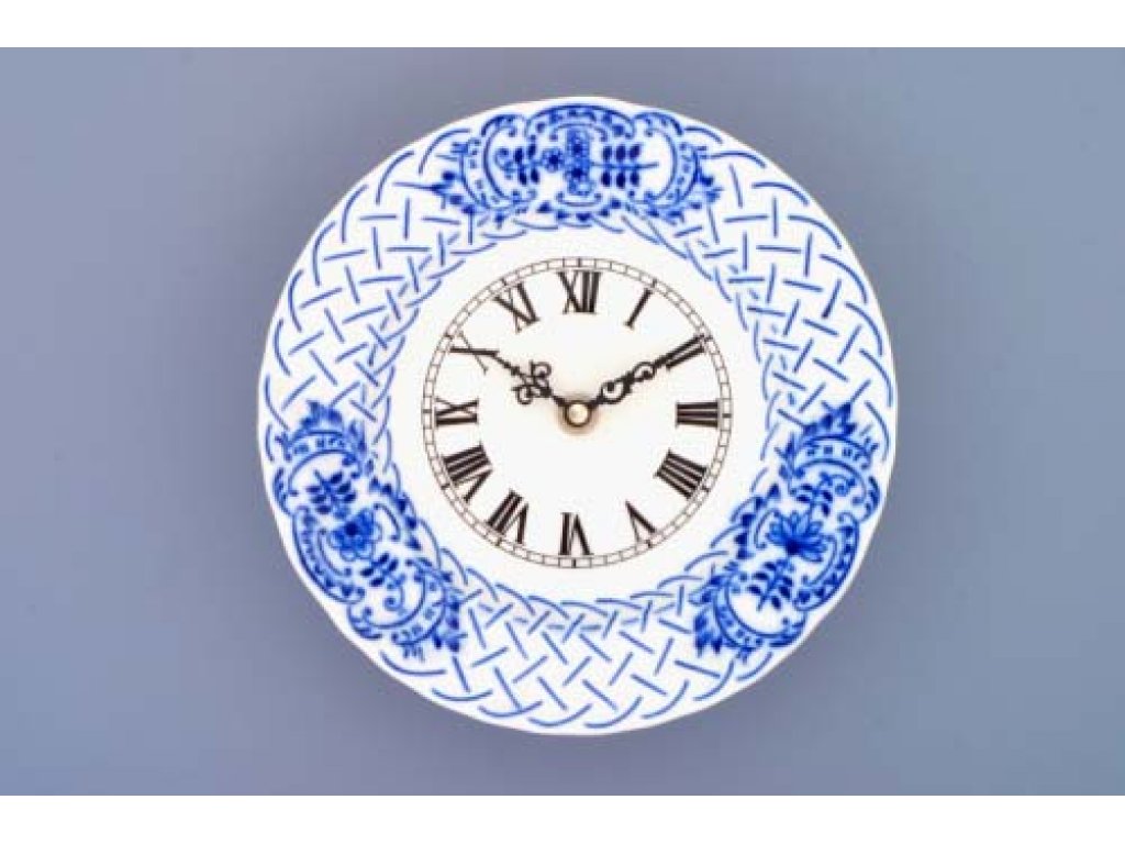 Cibulák Hodiny reliéfní se strojkem 18 cm originální cibulákový porcelán Dubí, cibulový vzor,