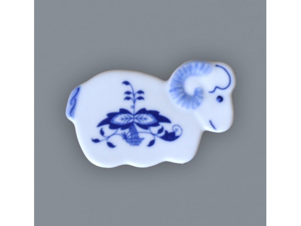 Cibulák magnetka beránek 6 cm originální cibulákový porcelán Dubí, cibulový vzor,