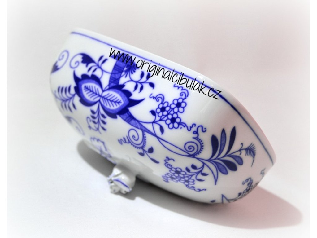 Zwiebelmuster Butter Dish Cover Large, Original Bohemia Porzcelain from Dubi