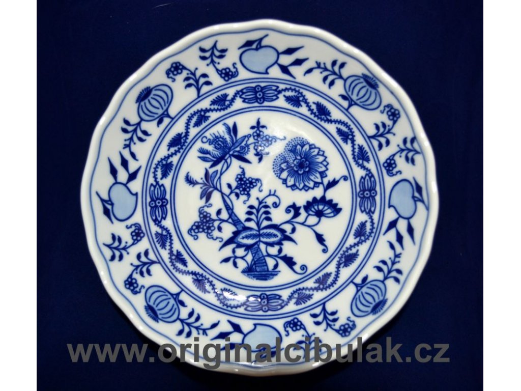 Zwiebelmuster Fruit Bowl 16cm, Original Bohemia Porcelain from  Dubi