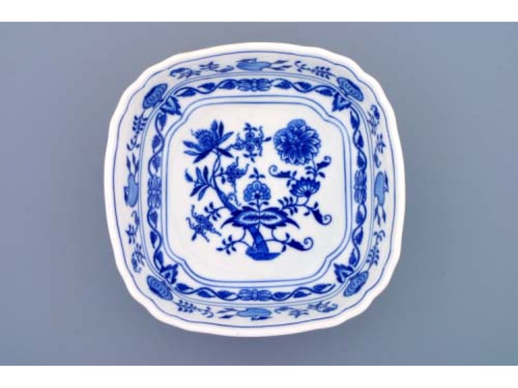 Zwiebelmuster Square Salad Dish 19cm, Original Bohemia Porcelain from Dubi