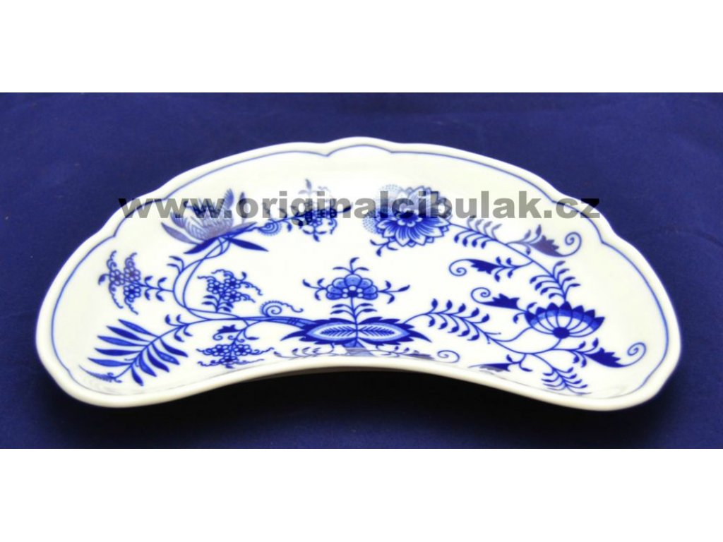 Zwiebelmuster Dish for Bones 22cm, Original Bohemia Porcelain from Dubi