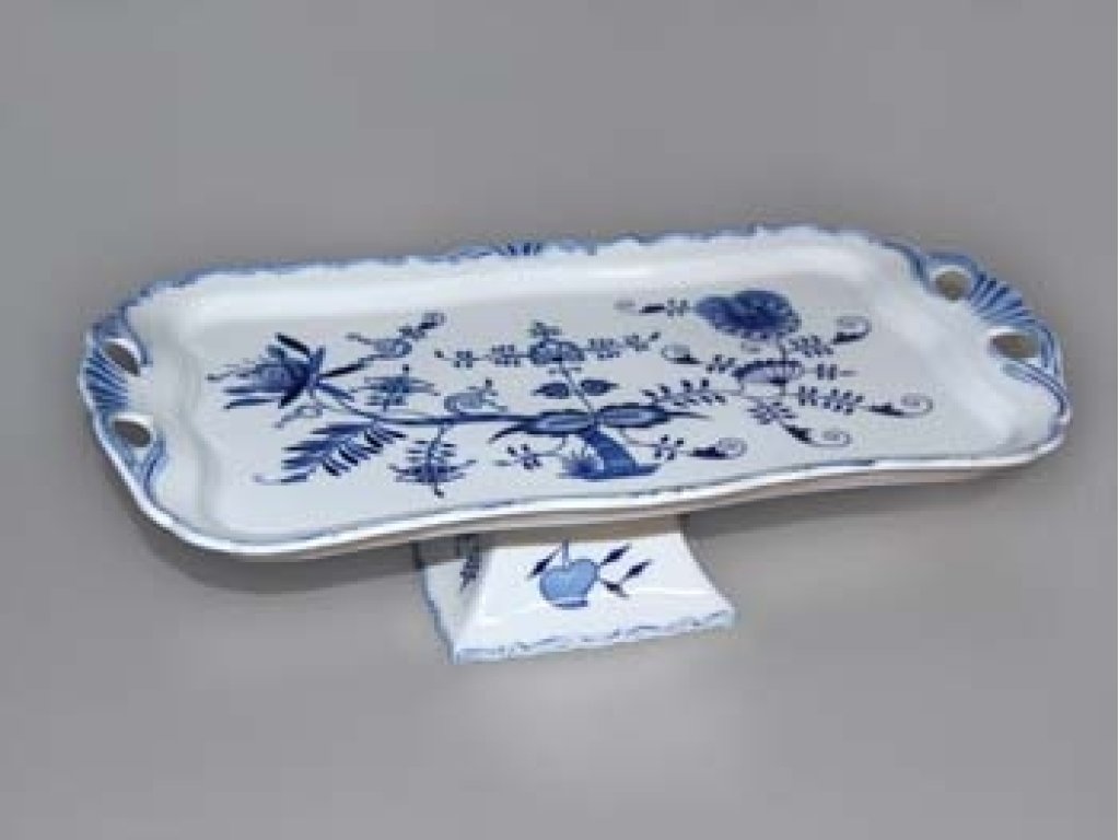 Zwiebelmuster Aida rectangular tray 45x25cm on a leg Original Blue Onion Pattern Bohemia from Dubi 