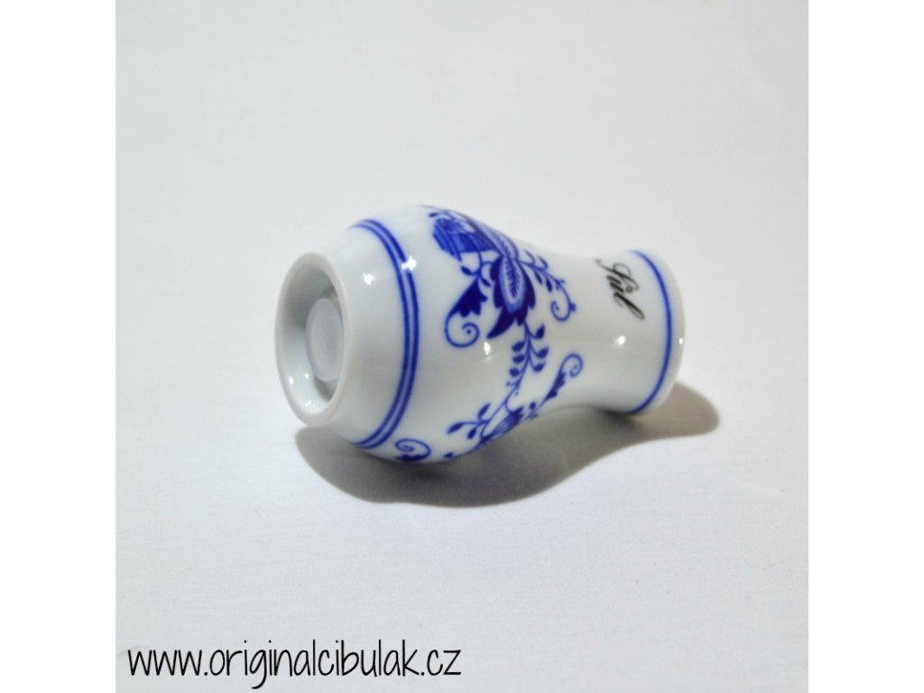 Cibulák soľnička sypacia s nápisom Sůl 7 cm cibulový porcelán originálny cibulák Dubí