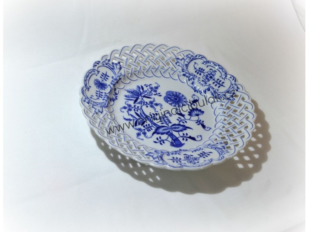 Cibulák talíř prolamovaný 27 cm originální cibulákový porcelán Dubí, cibulový vzor,