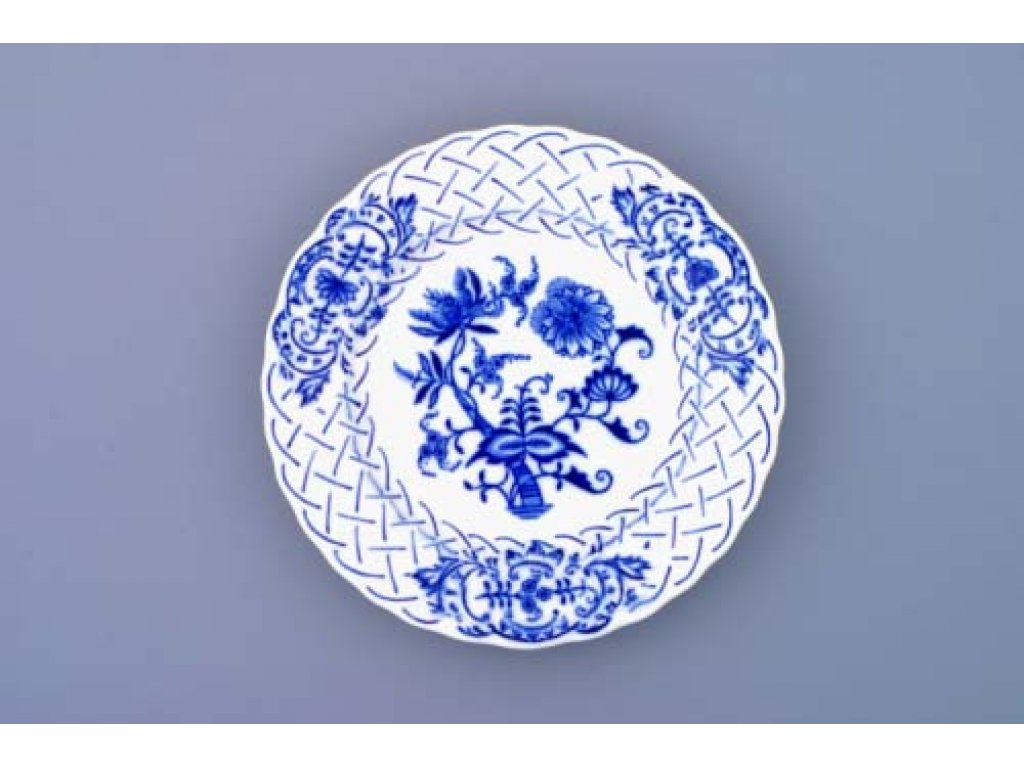 Zwiebelmuster Plate Embossed 15cm, Original Bohemia Porcelain from Dubi