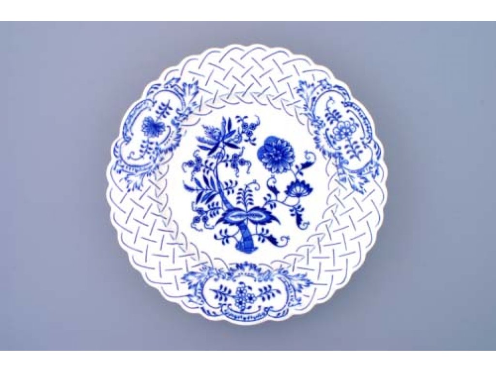Zwiebelmuster Plate Embossed 27cm, Original Bohemia Porcelain from Dubi