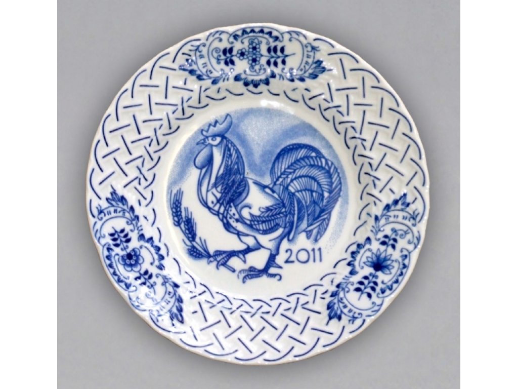 Cibulák Talíř výroční 2011 závěsný reliéfní 18 cm , originální cibulákový porcelán Dubí , cibulový vzor,
