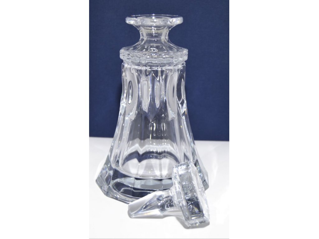 Welington crystal bottle
