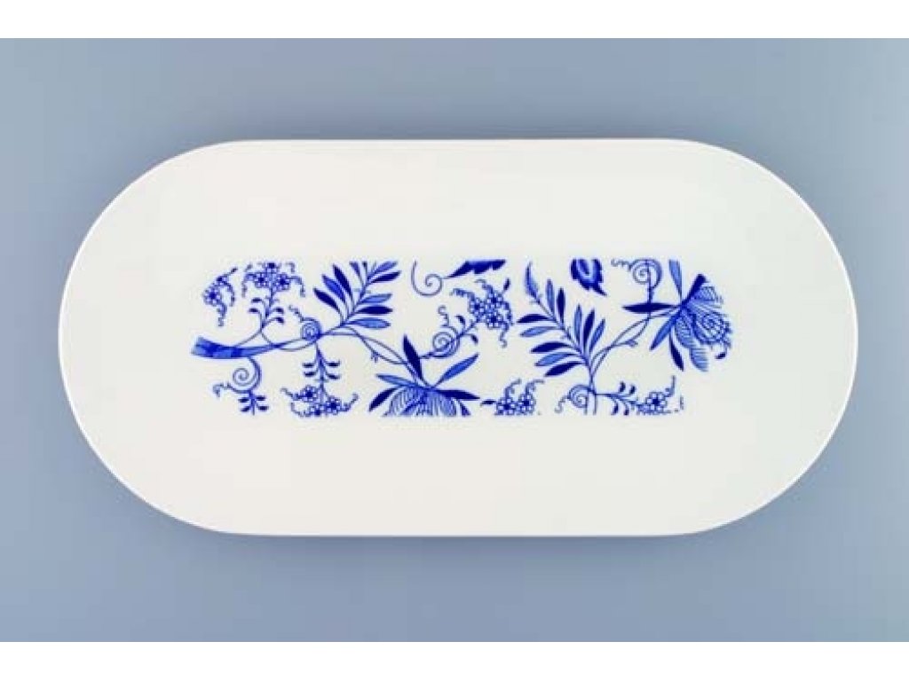 Zwiebelmuster Oval Dish,  Bohemia Porcelain from Dubi