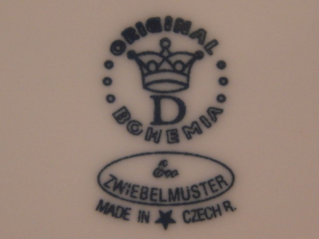 Ovaler Teller 34,7 cm ECO Zwiebelmuster Original Bohemia Porzellan Dubí
