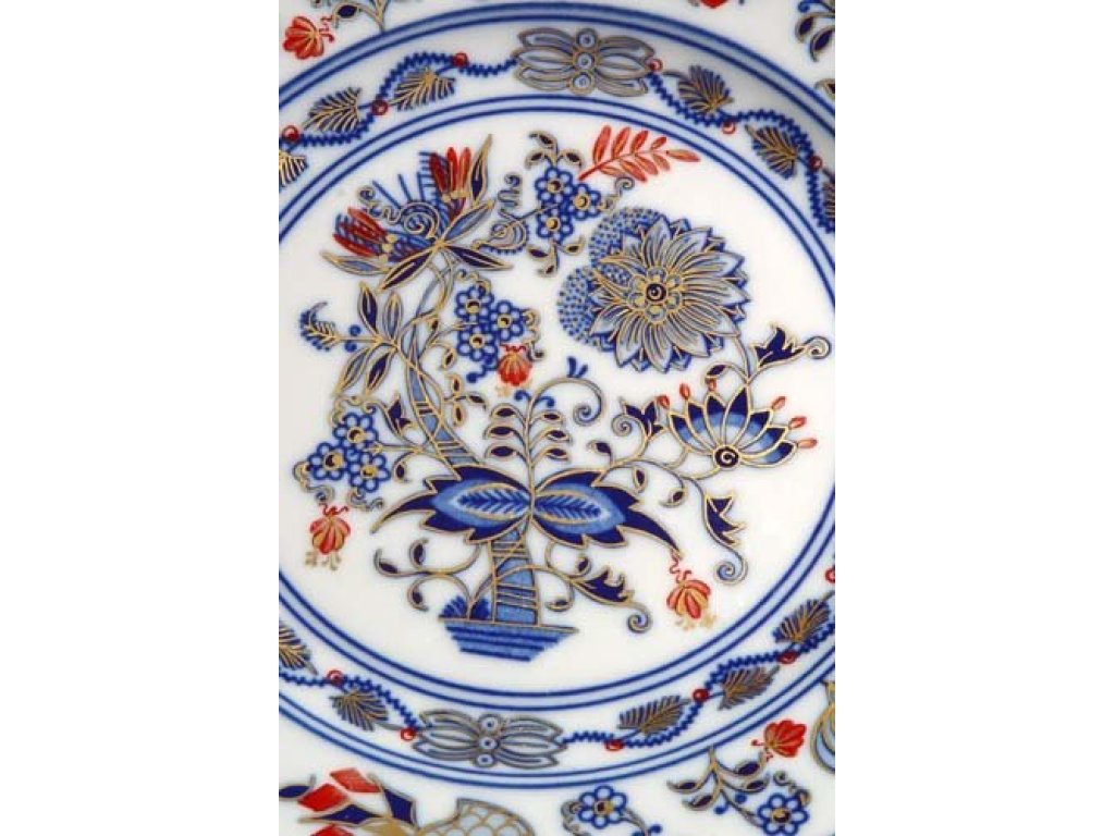 Zwiebelmuster gold plated with ruby ​​decoration Openwork plate 24cm Original Blue Onion Pattern Bohemia from Dubi 