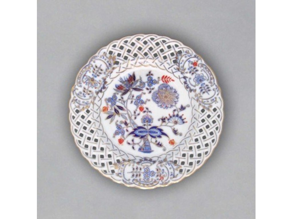 Zwiebelmuster gold plated with ruby ​​decoration Openwork plate 24cm Original Blue Onion Pattern Bohemia from Dubi 
