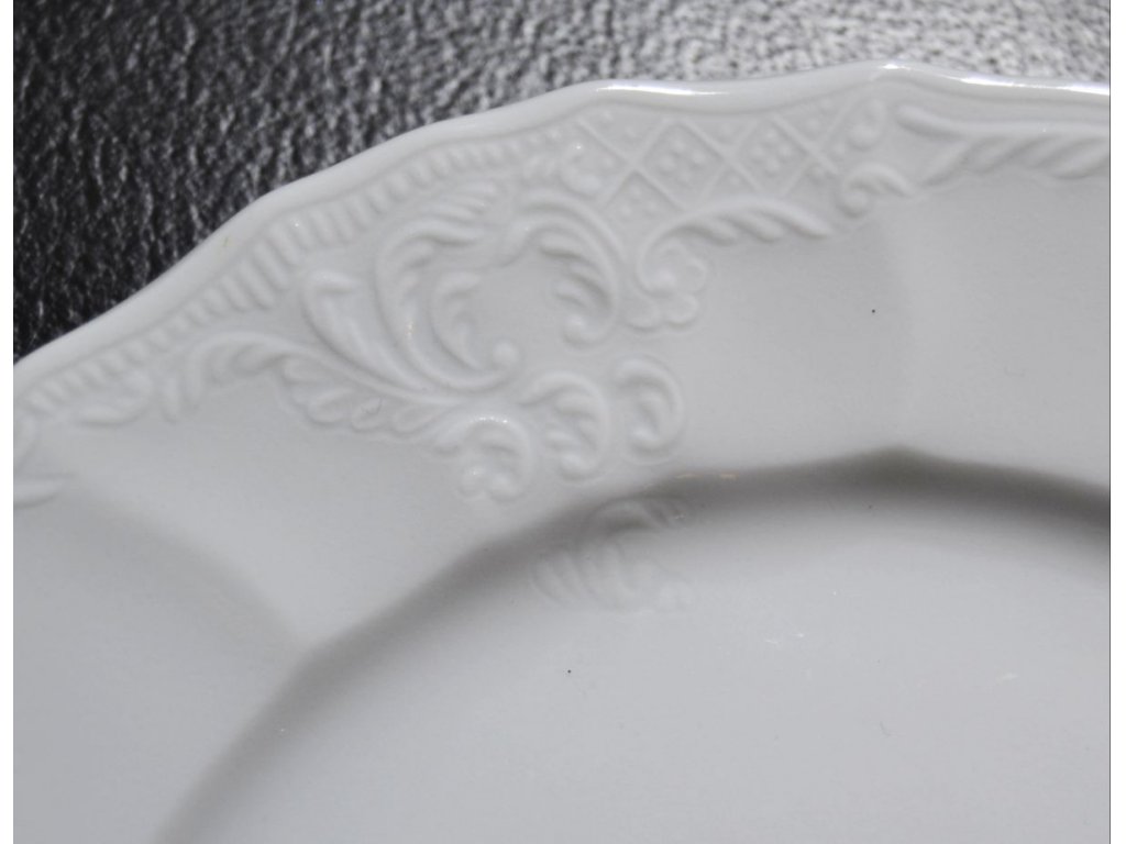 sada tanierov biely porcelán Bernadotte Thun 6 osôb 18 kusov český porcelán