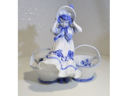 Cibulák Dívka s košíky Dux 24 cm originální český porcelán Dubí 2.jakost