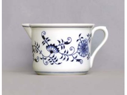 Zwiebelmuster Mug Varak with Handle and Beak, Bohemia Porcelain from Dubi