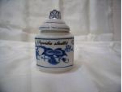 Onion jar with lid and inscription and recipe 50 kinds, 0,20 l original onion porcelain Dubí, onion pattern