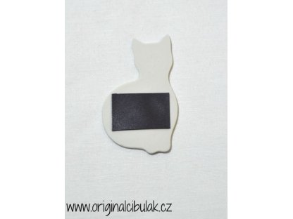 Cibulák mačička - magnetka  6,6 cm cibulový porcelán, originálny cibulák Dubí 1. akosť