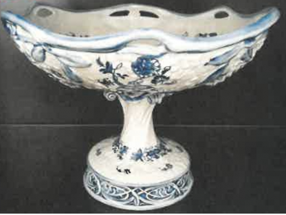 Cibulák Misa secesná na nohe 25 cm originálny cibulákový porcelán Dubí, cibuľový vzor 2. akosť