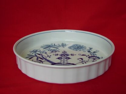 Zwiebelmuster Round Large Baking Dish 26cm , Original Bohemia Porcelain from Dubi
