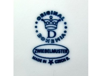Zwiebelmuster  Oval Sauceboat 0.30L, Original Bohemia Porcelain from Dubi