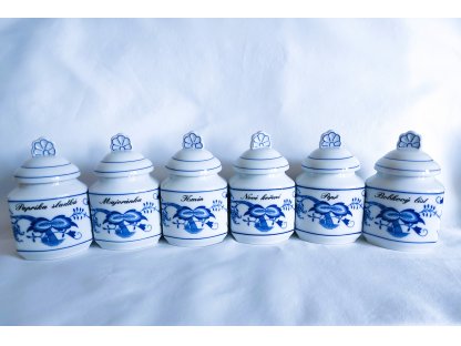 Zwiebelmuster Spice Set, 6 Spice Containers, Original Bohemia Porcelain from Dubi