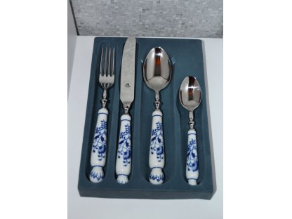 Onion pattern luxury cutlery set 4 pieces. Toner Original Bohemia porcelain from Dubi