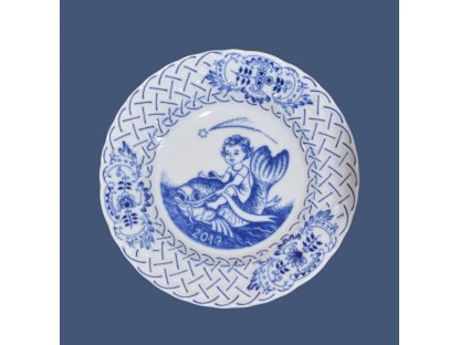 Cibulák tanier závesný reliéfny  výročný 2017 18 cm cibulový porcelán originálny cibulák Dubí