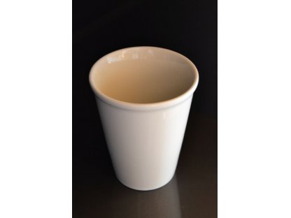 white TO GO mug with coloured lid Czech porcelain Dubí
