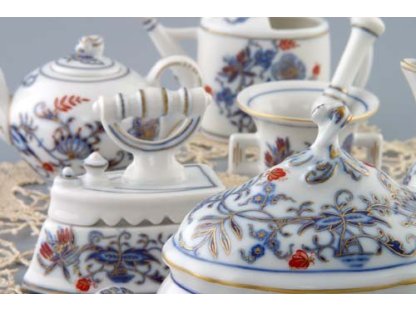 Zwiebelmuster gold-plated with ruby ​​decoration Garden teapot mini 8.5cm Original Blue Onion Pattern Bohemia from Dubi 